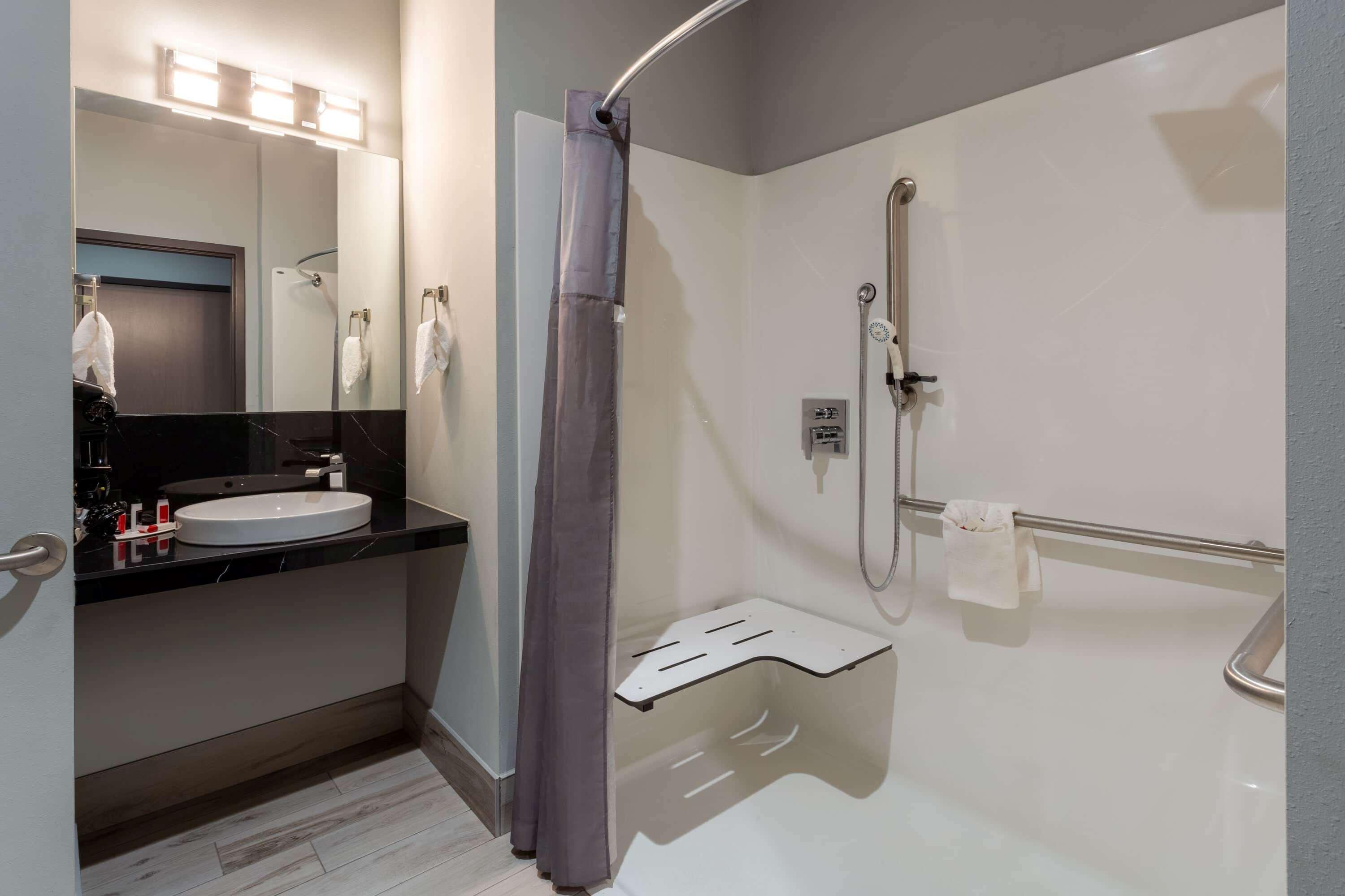 Baymont By Wyndham Madison Exterior foto